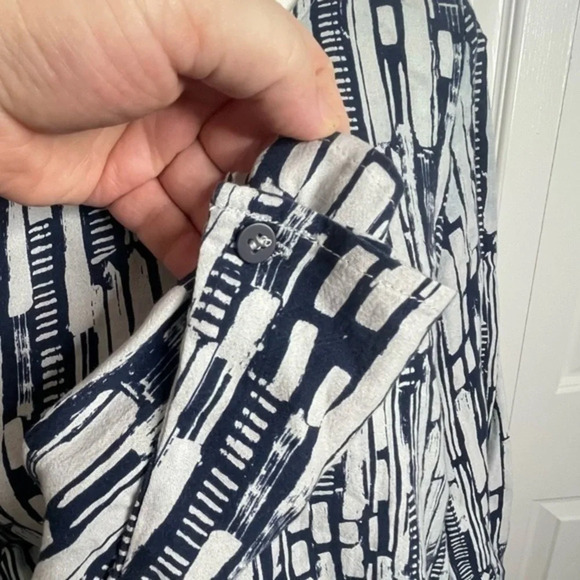 Wrap London Lyocell Linen Blend Top - Size 6 -‎ Blue Gray Print with Button-Down - Picture 2 of 7